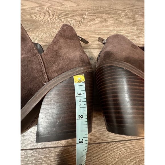 Vince Camuto Gigietta Suede Back Zip Chelsea Booties Brown 7- NWOB - Picture 3 of 8